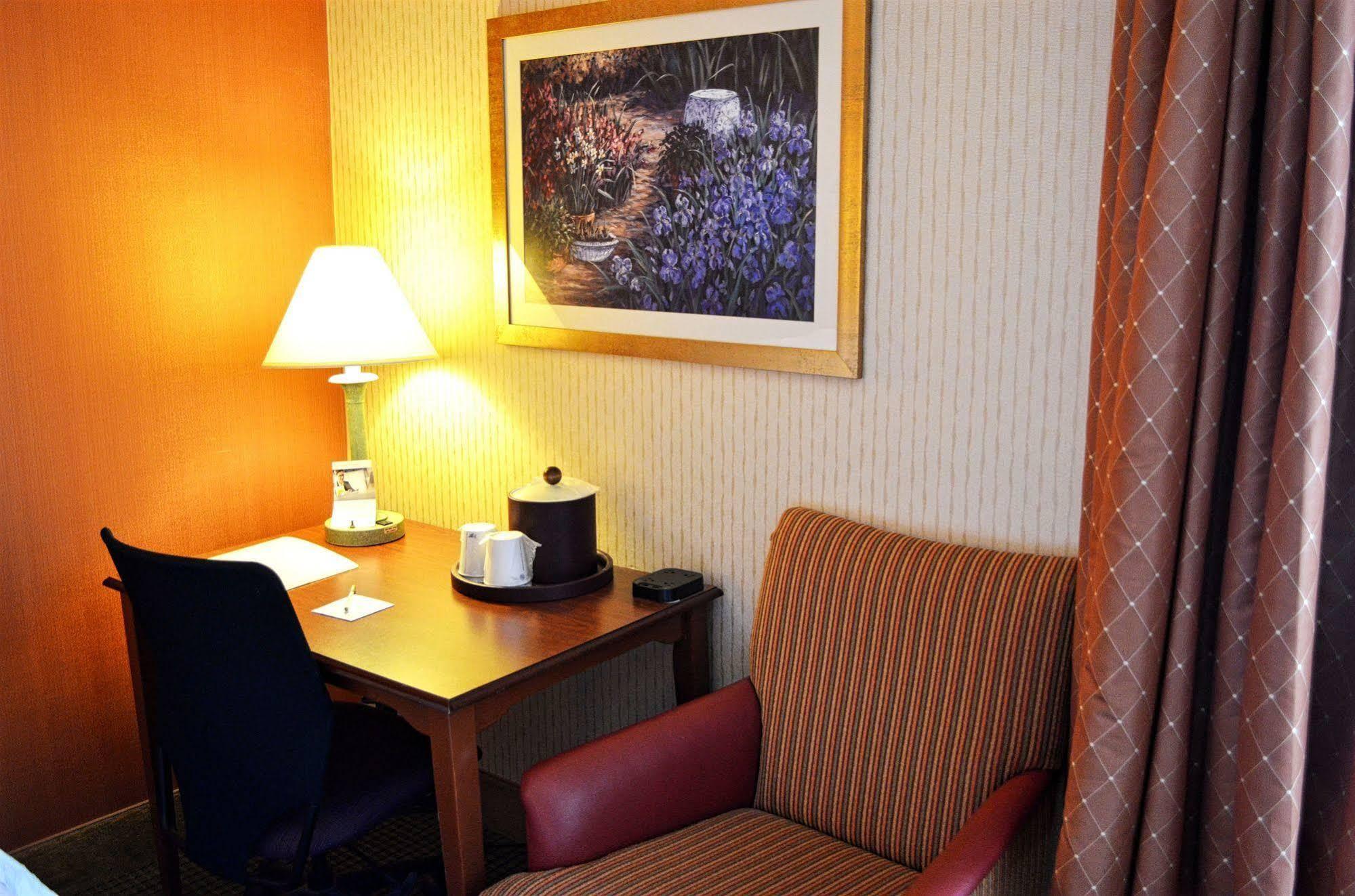 Hampton Inn By Hilton Harrisburg West Mechanicsburg Εξωτερικό φωτογραφία