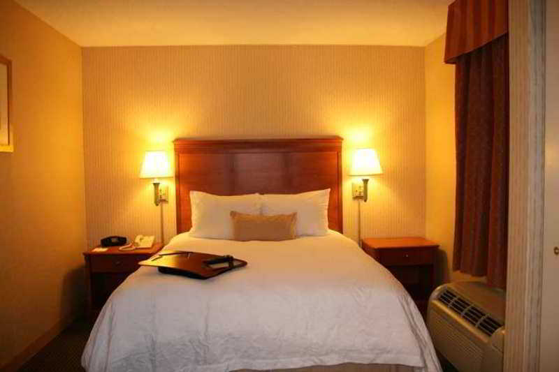 Hampton Inn By Hilton Harrisburg West Mechanicsburg Δωμάτιο φωτογραφία